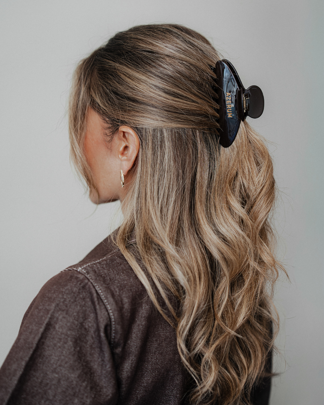 Limited Edition – Azerum Hair Clip 4 Limited Edition – Azerum Hair Clip - Image 4